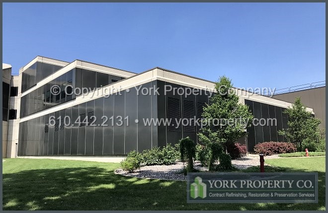 We strip peeling lacquer from clear anodized aluminum clad panels, remove flaking lacquer off of bronze anodized aluminum storefront panels and get chipping lacquer off of black anodized aluminum building facade panels.