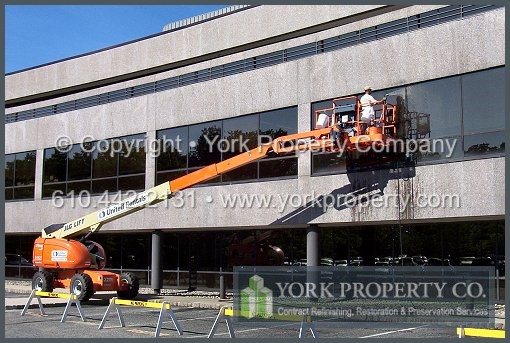 We get out anodized aluminum acid burns, diminish surface scratches on anodized aluminum, we get gray chemical etching stains off of anodized aluminum, dents, imperfections, blemishes and fix anodized aluminum discoloration on bronze anodized aluminum window frames.