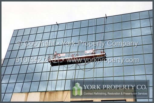 Anodized aluminum is damaged by winter salt, dirt, salt water, grime, corrosive oxidation, discoloration, acid burns and caustic chemical stains. We are specialists at restoring anodized aluminum, power washing anodized aluminum, refurbishing anodized aluminum and maintaining anodized aluminum.