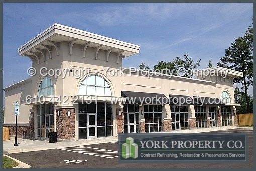 Mortar residue anodized aluminum cleaning, lime acid burned anodized aluminum refinishing, concrete removal anodized aluminum restoration and blemished and stained anodized aluminum cleaning.