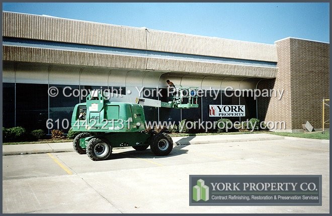 Premature anodized aluminum finish failure on oxidized, deteriorated and corroded anodized aluminum panels required anodized aluminum cleaning and anodized aluminum restoration programs.