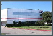 Building facade oxidized, UV damaged anodized aluminum panel cleaning and anodized aluminum refinishing. We specialize in anodized aluminum remedial maintenance, anodized aluminum restoration, anodized aluminum cleaning and anodized aluminum washing.